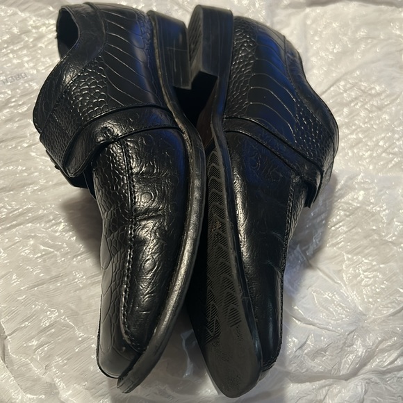 Stacy Adam’s boys size 2 dress shoes black acrylic strap - Picture 2 of 11